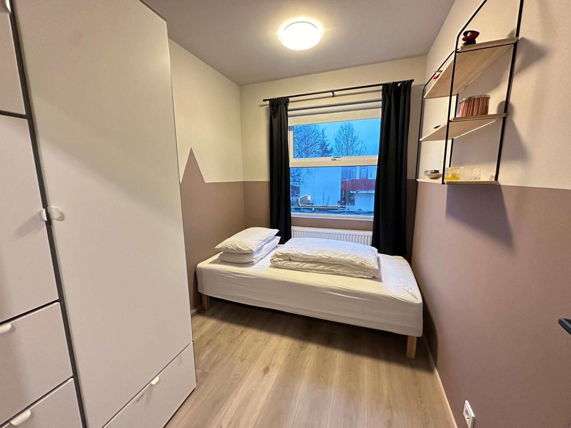Spacious And Family Friendly Apartment In Kopavogur レイキャヴィーク エクステリア 写真